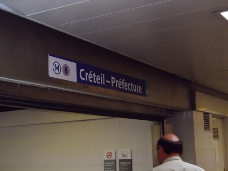 クレテイユ・プレフェクチュール駅