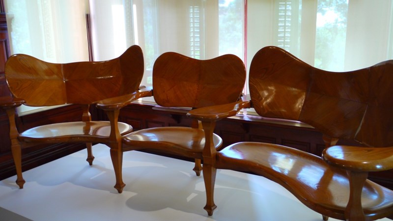 ガウディ記念館の椅子